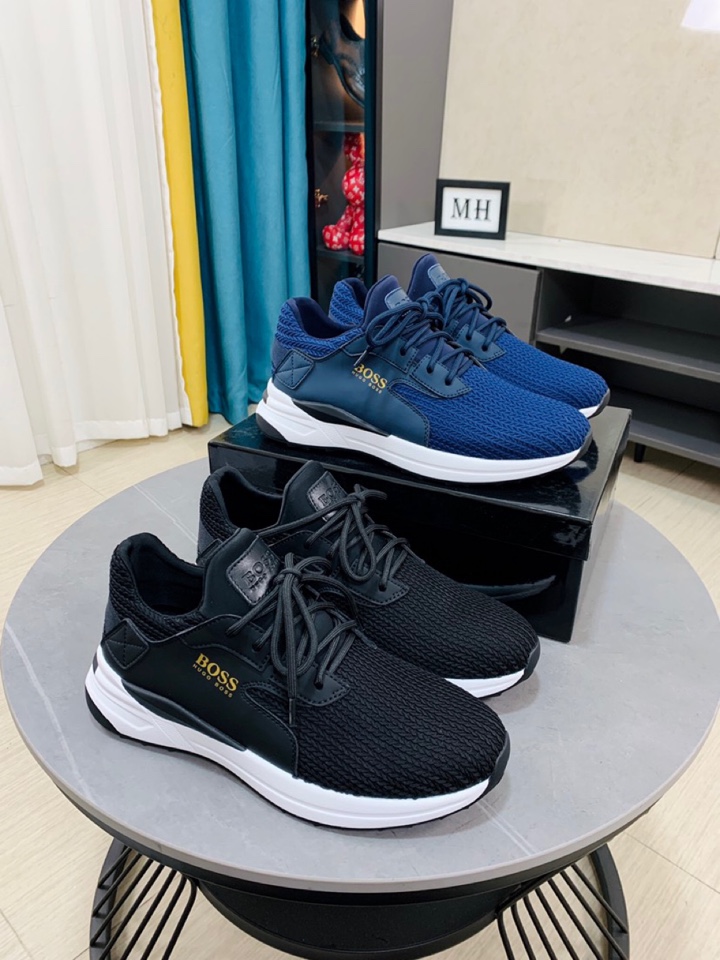 I5   boss 😘😘高端系列运动男鞋，以经典的设计成为永不落幕的时尚宠儿，经典的休闲造型。鞋面采用牛皮鞋面➕ 品牌logo点缀 彰显品牌魅力；头层真皮里[太阳][太阳]品牌专用大底，耐磨，轻便，