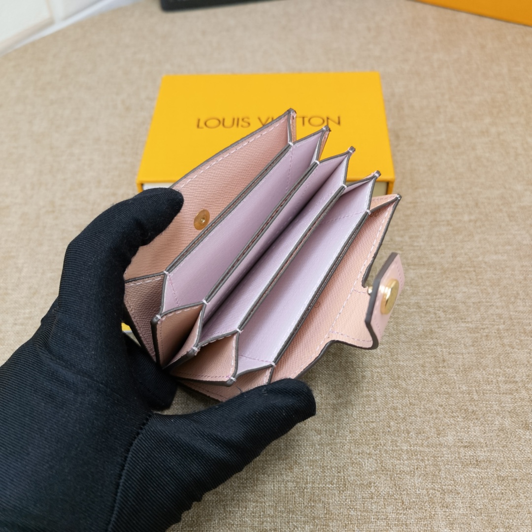 Damier Card Holder - In Hand Damier card holder in hand