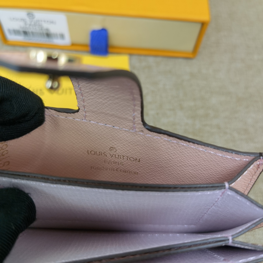 Damier Card Holder - Product Shot Damier card holder product shot