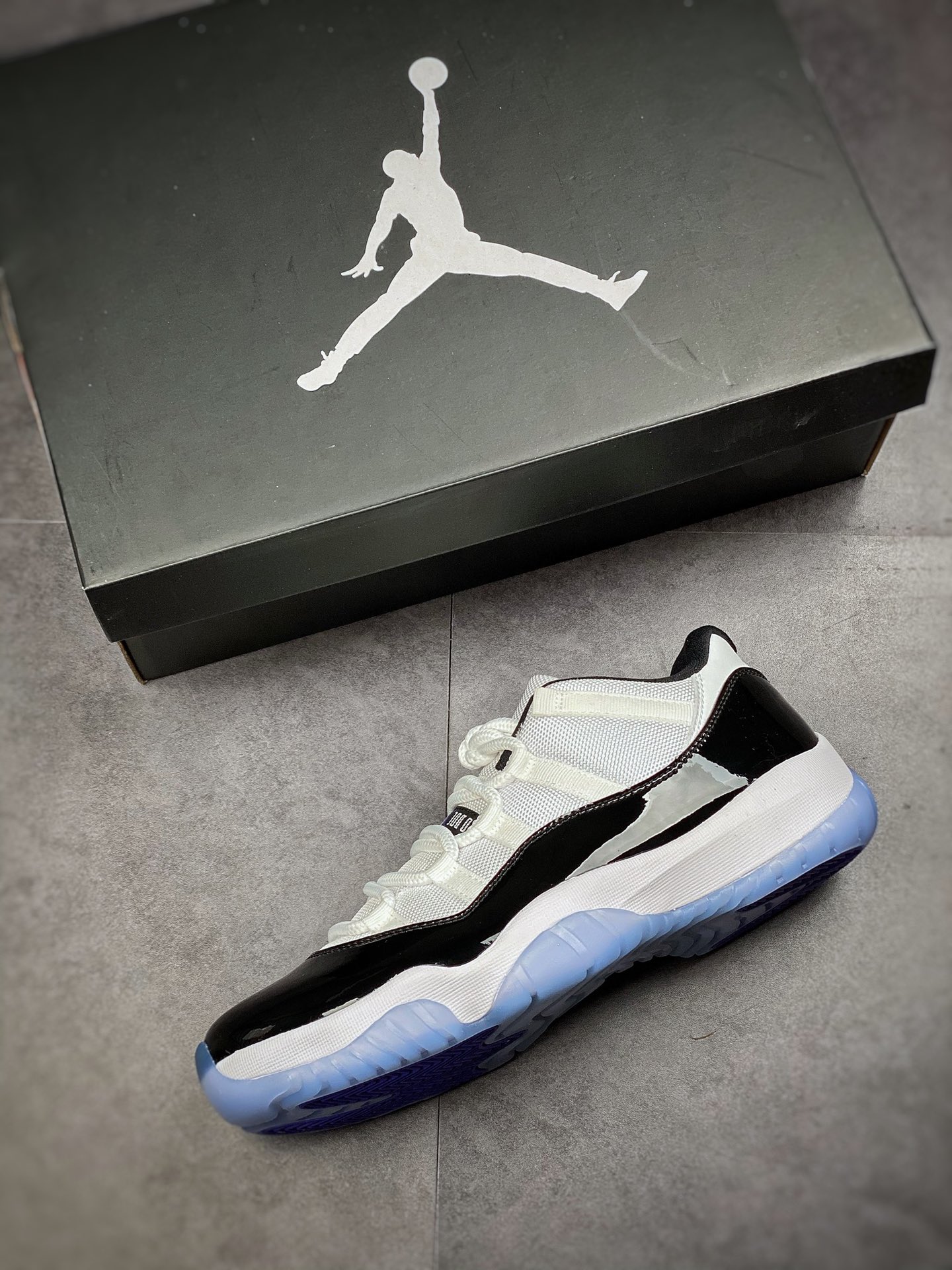 330  #完美打造 Air Jordan AJ11 Low 康扣 原楦原档案数据开模打造 528895-153