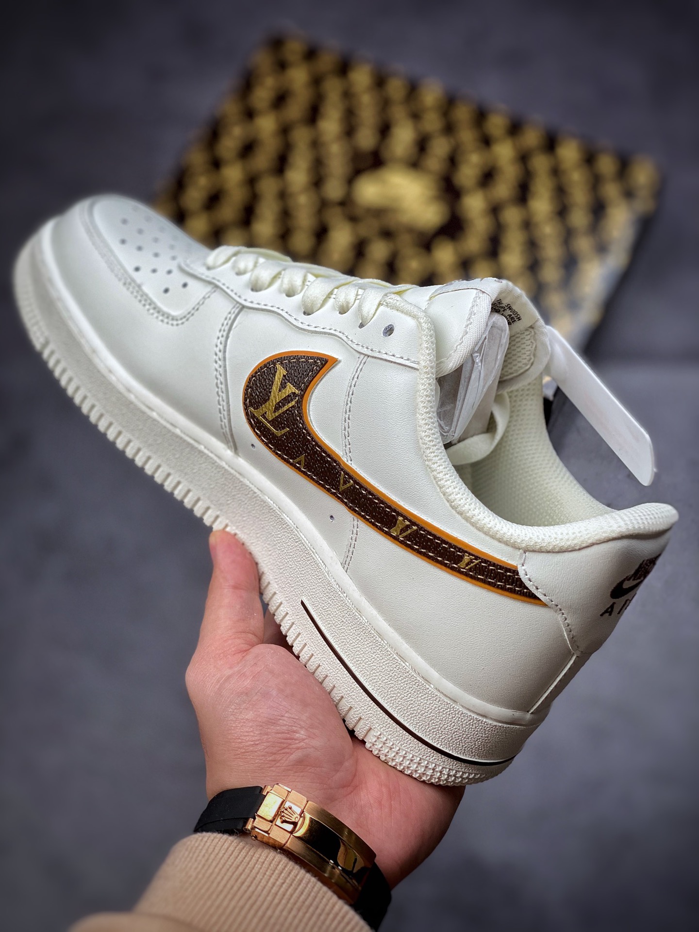 240  Louis Vuitton x Nike Air Force 1 Low 联名老花小钩 KV3696-880