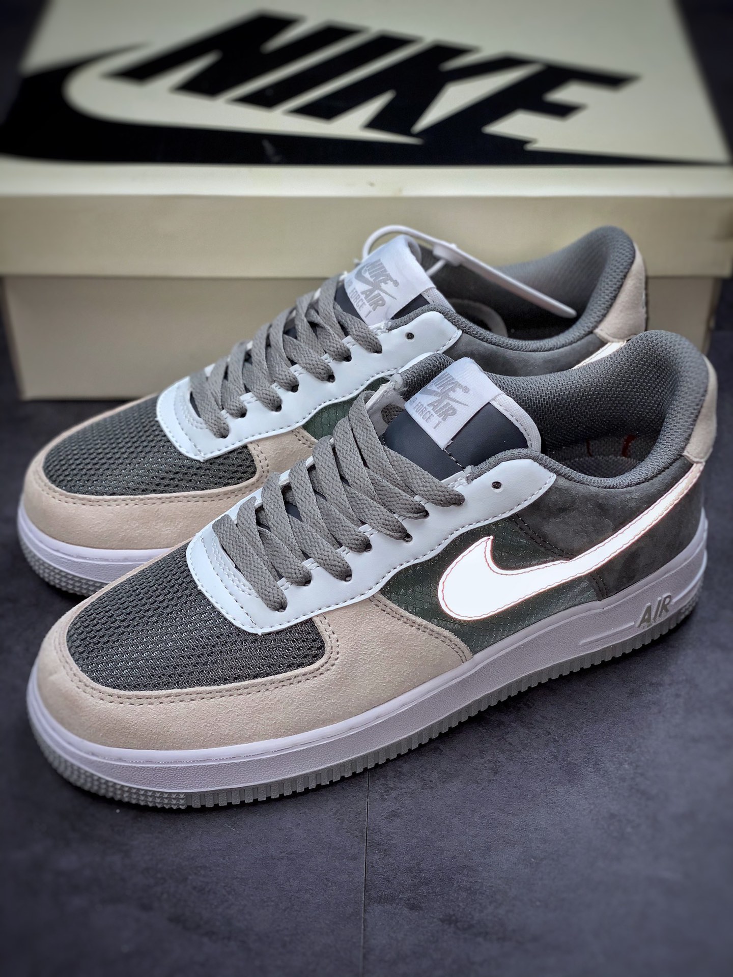 220  Nike Air Force 1 Low 07 浅灰军绿拼接 3M反光 CW2288-703