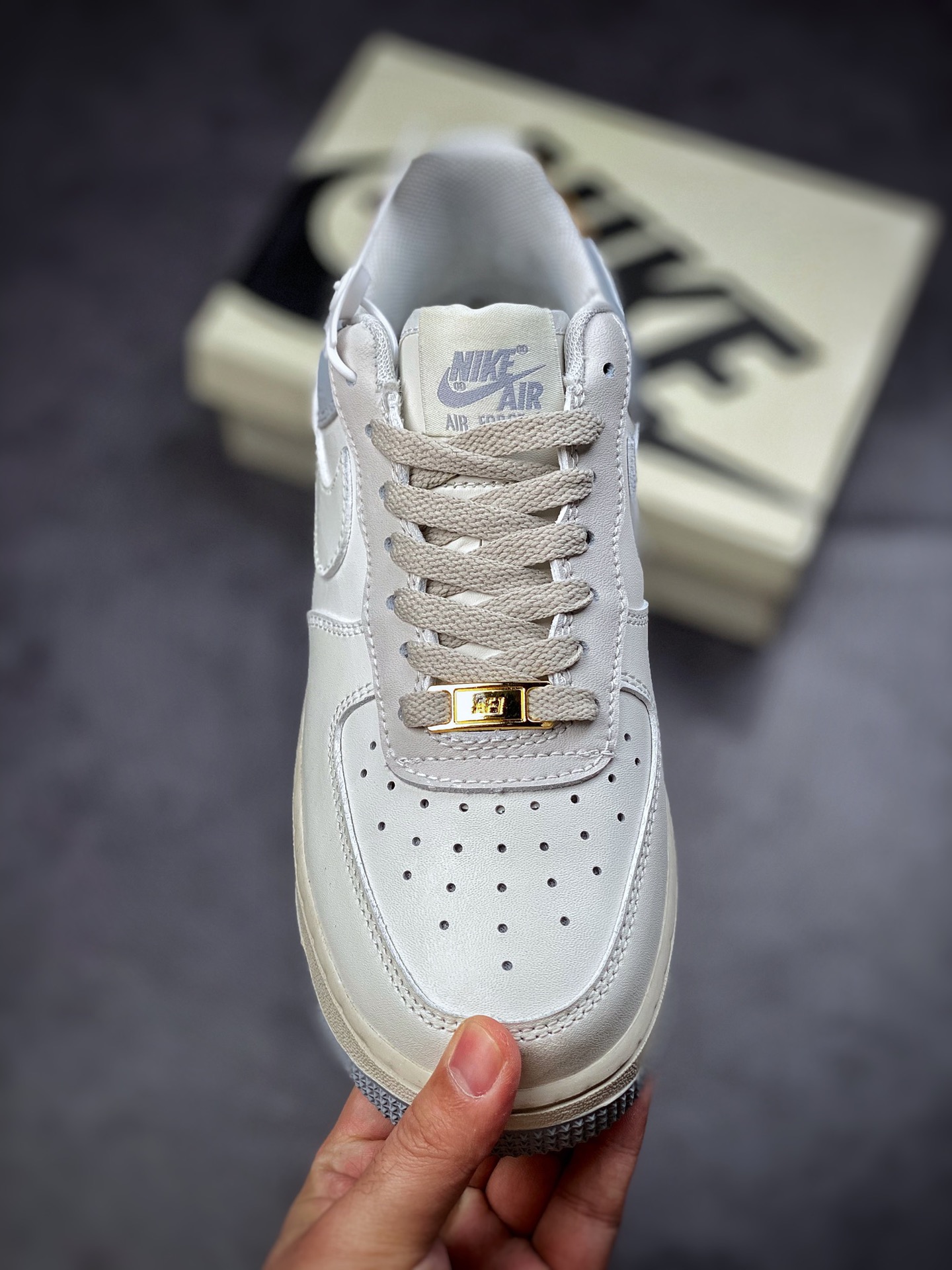 220  Nike Air Force 1 Low 07 米白灰棕黄拼接 CW2288-702