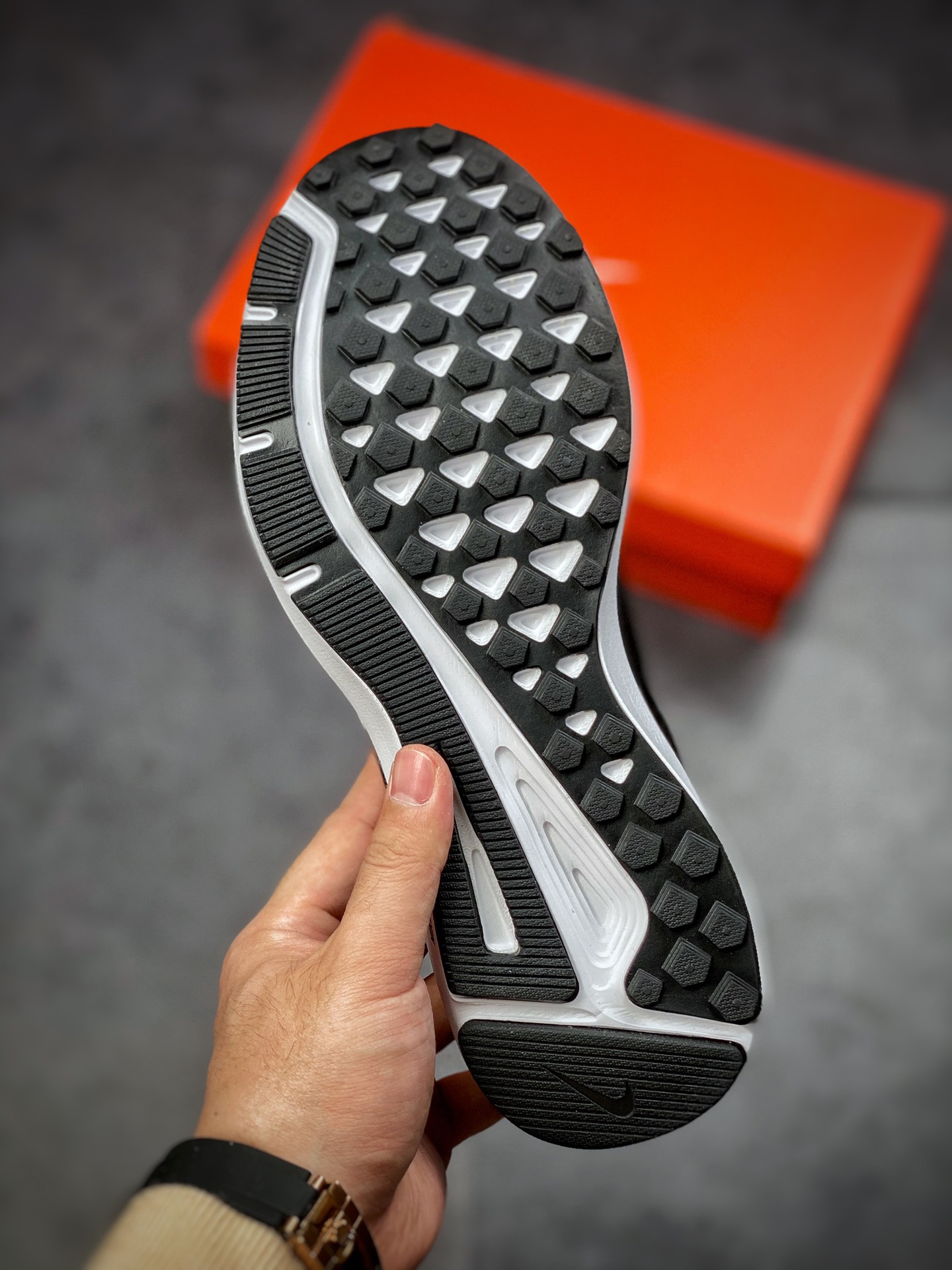 170  耐克 Nike Quest 2 二代 缓震透气极致跑鞋CI3787-002