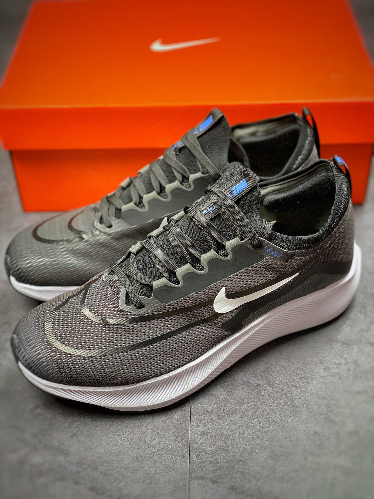 260  纯原Nk Zoom Fly 4 耐克男子超弹碳板跑步鞋 CT2392-001