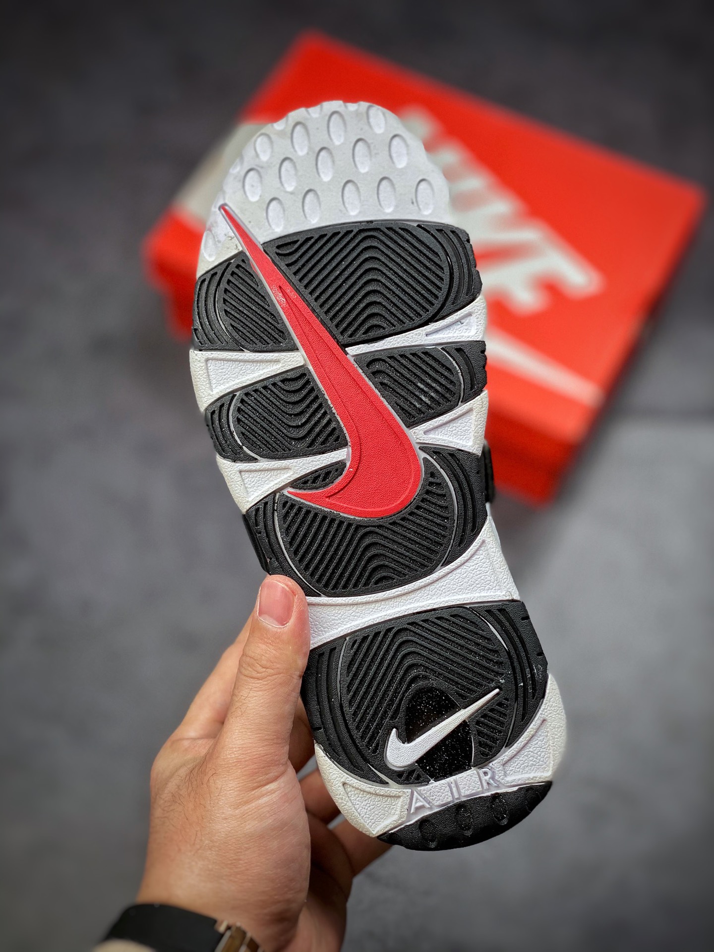 260  Nike Air More Uptempo OG耐克 皮蓬全掌气垫篮球鞋 414962-105