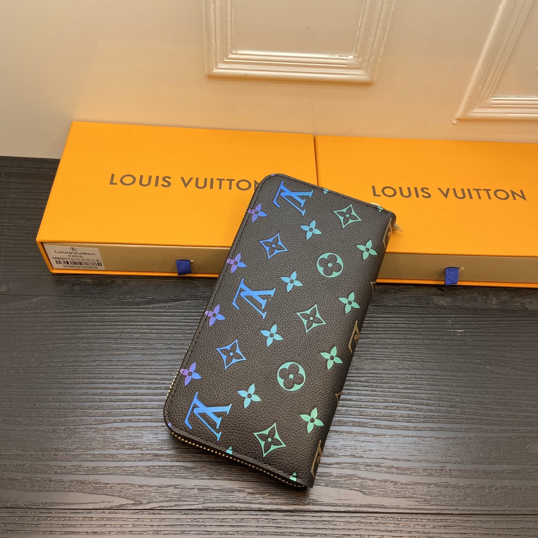 Close-up of the zip detail on the elegant leather wallet