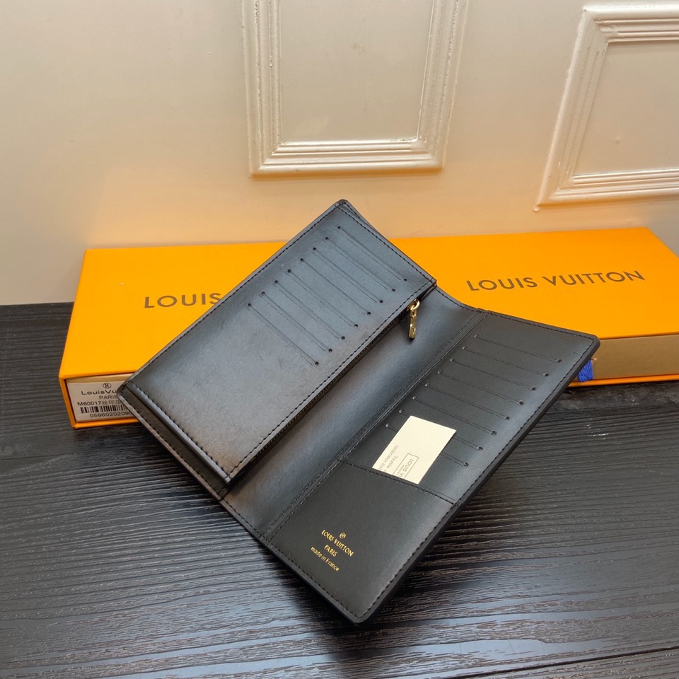 RFID blocking leather bi-fold wallet color options