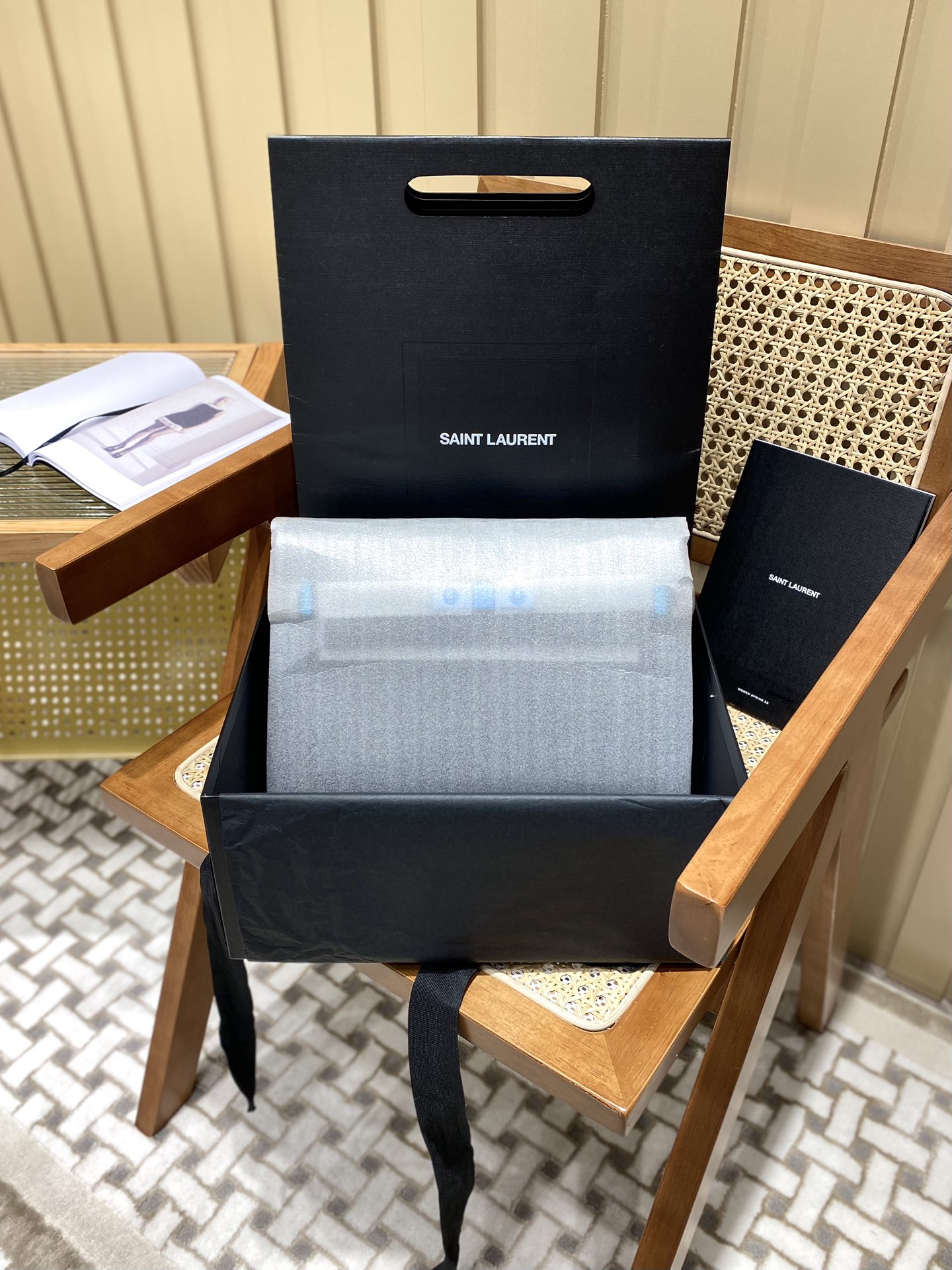 Ysl 𝑴𝒂𝒏𝒉𝒂𝒕𝒕𝒂𝒏曼哈顿法棍包 579271黑色鳄鱼纹银扣