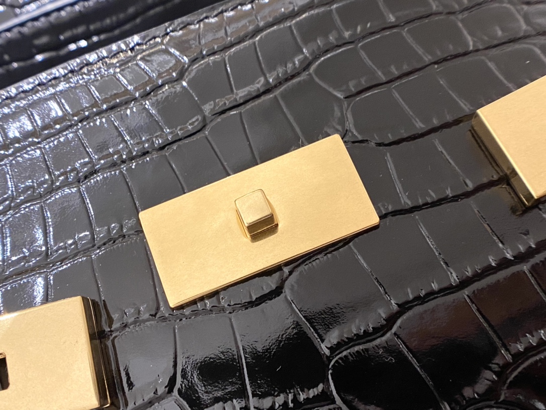 Ysl ๐ด๐๐๐๐๐๐๐๐ๆผๅ้กฟๆณๆฃๅ
579271้ป่ฒ้ณ้ฑผ็บน้ๆฃ