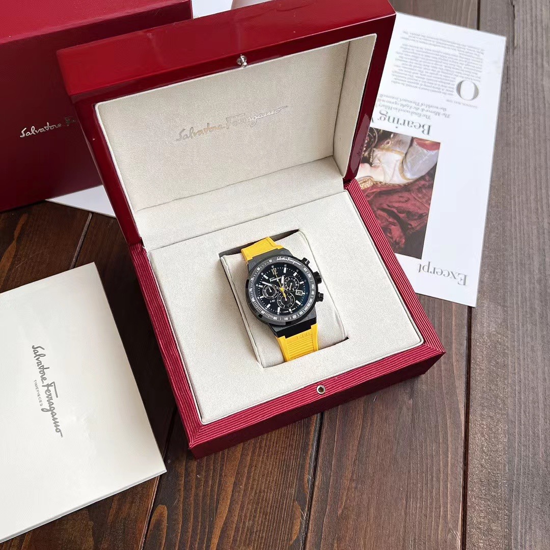 NO:392209,Arrival Ferragamo F80 flagship series quartz chronograph, four colors for men, men's watch!  Watch diameter 43mm, anti-glare sapphire mirror (reflective blue), waterproof 100m, purchase agent about 10,000 yuan, I am very good at price, fidelity, with Ferragamo gift box, decent, full packaging, ferragamo19860909到货 到货菲拉格慕F80旗舰系列石英计时码表,四个色男款 男表！表径43mm,防炫目蓝宝石镜面（反光见蓝色）,防水100m,代购一万左右,我这里非常好价 ,保真,配菲拉格慕礼品盒,送人体面,全套包装,,ferragamo,Watch