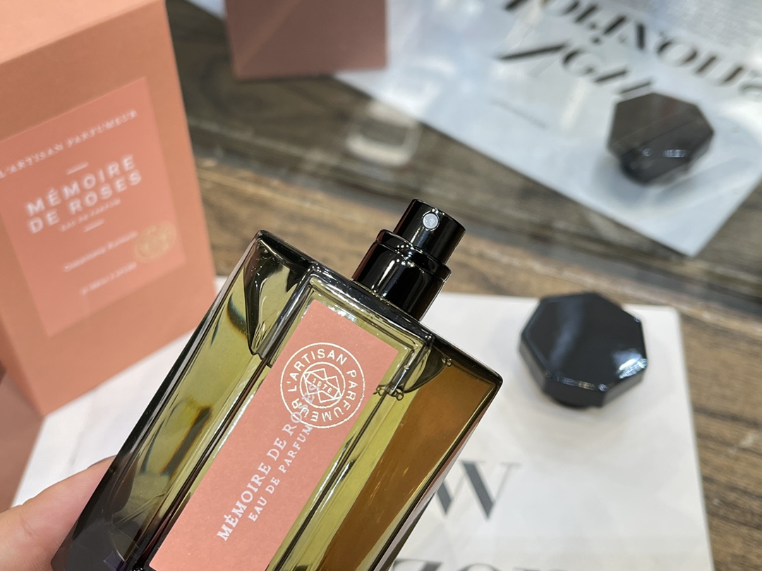 MiniCost Perfume 4