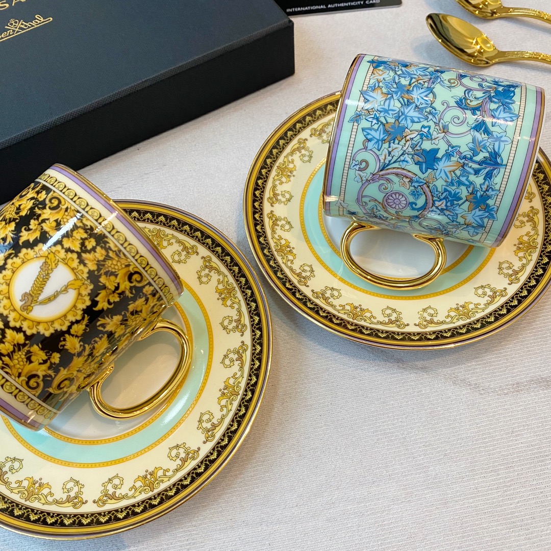 Versace Maison Lifestyle Luxury Home Decor Blanket Tableware Bedding 6