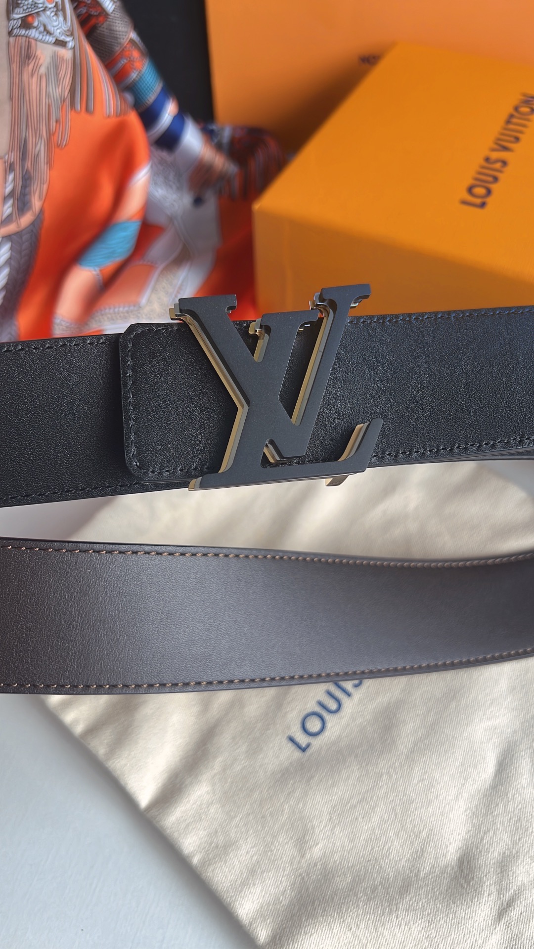 LV/路易威登   进口牛皮双面用腰带男士4.0cm