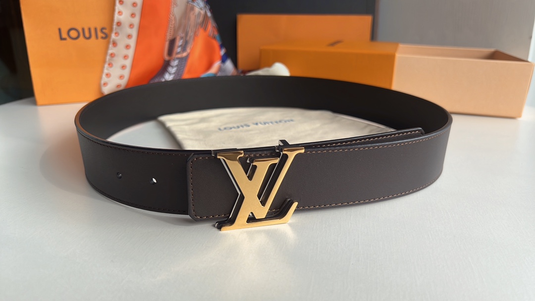 LV/路易威登   进口牛皮双面用腰带男士4.0cm
