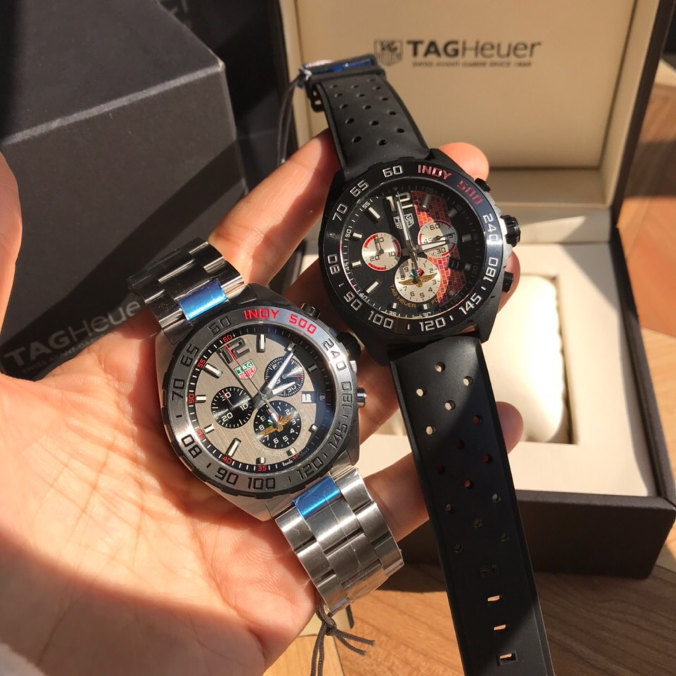 新款～新款高颜值已上线！original Tagheuer 泰格豪雅F1系列，石英男士腕表 原单货！表面立体裁制，六针计时带日历！瑞士原装机芯！精钢表带表壳，蓝宝石玻璃！专柜售价一万多！帅气逼人～43mm表径！配专柜全套包装！