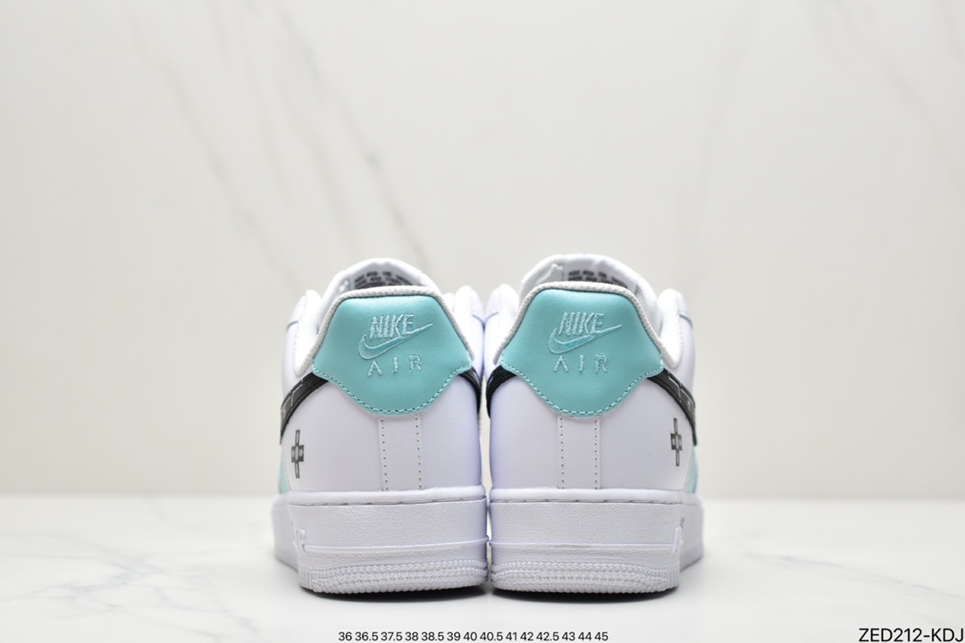 260 耐克Air Force 1 ’07 PS5黑白灰电玩涂鸦CW2288