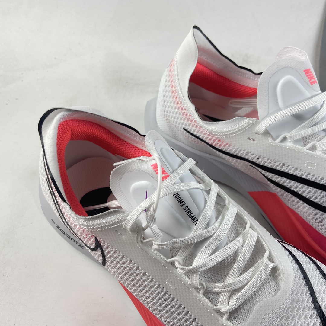 P220  Nk ZoomX Streakfly 2022新款 马拉松 柔软缓震超轻透气超级跑鞋 DH9275-100