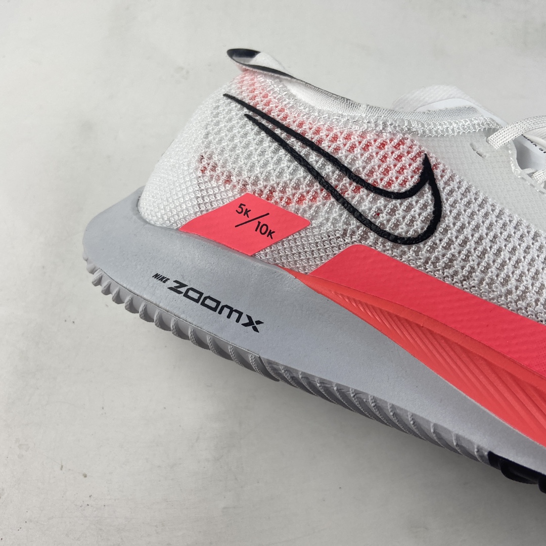 P220  Nk ZoomX Streakfly 2022新款 马拉松 柔软缓震超轻透气超级跑鞋 DH9275-100