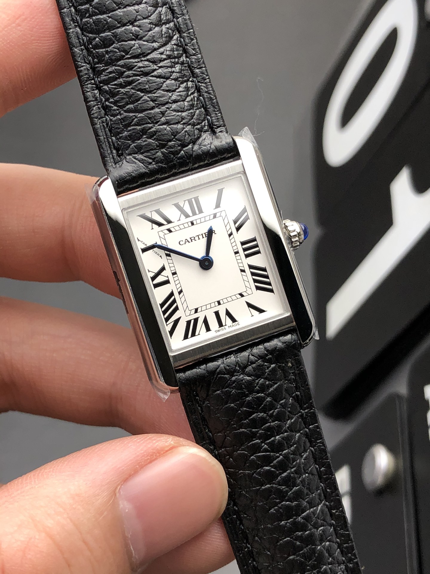 Cartier K11 石英坦克