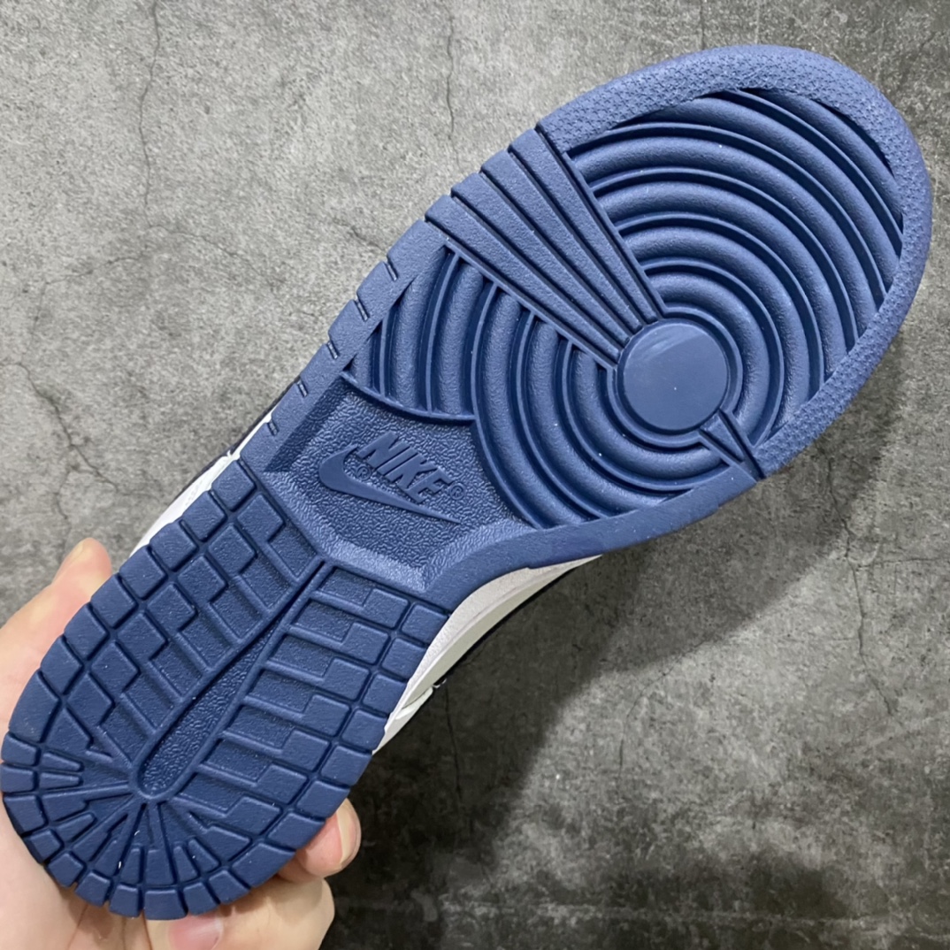 图片[9]-G版纯原NDunk Low EMB“Brooklyn Nets”篮网队 75周年 ，升级原厂皮料 全新购入新冲刀 正确配件原盒，原厂自组大底，无解鞋型 正确中底四线拉帮，原厂中底布 正确鞋带配件区别市面通货 正确全网唯一正确鞋型，一个鞋头秒杀市面所有货，自己看 货号：DD3363 001 尺码：35.5/47.5-选品中心