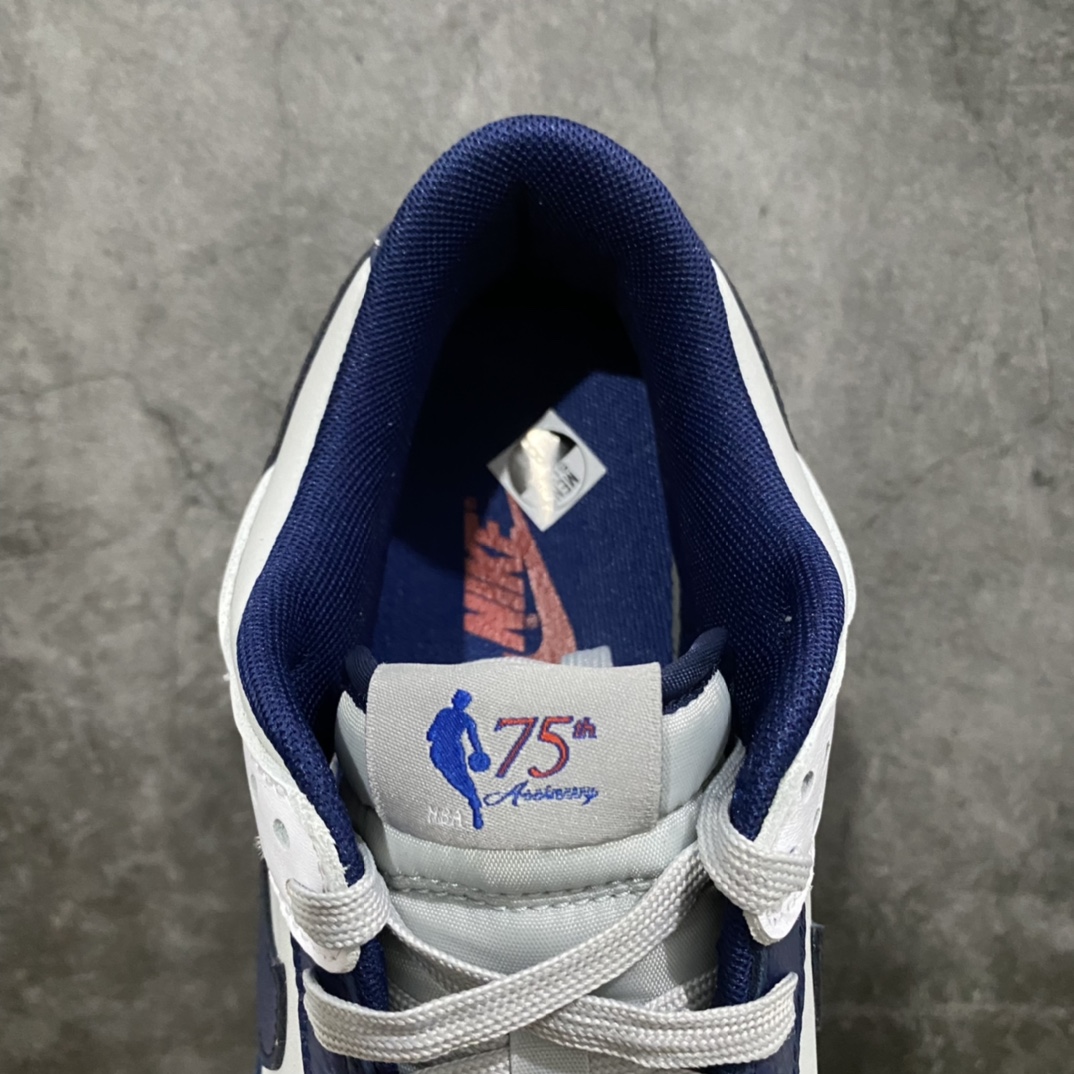 图片[5]-G版纯原NDunk Low EMB“Brooklyn Nets”篮网队 75周年 ，升级原厂皮料 全新购入新冲刀 正确配件原盒，原厂自组大底，无解鞋型 正确中底四线拉帮，原厂中底布 正确鞋带配件区别市面通货 正确全网唯一正确鞋型，一个鞋头秒杀市面所有货，自己看 货号：DD3363 001 尺码：35.5/47.5-选品中心