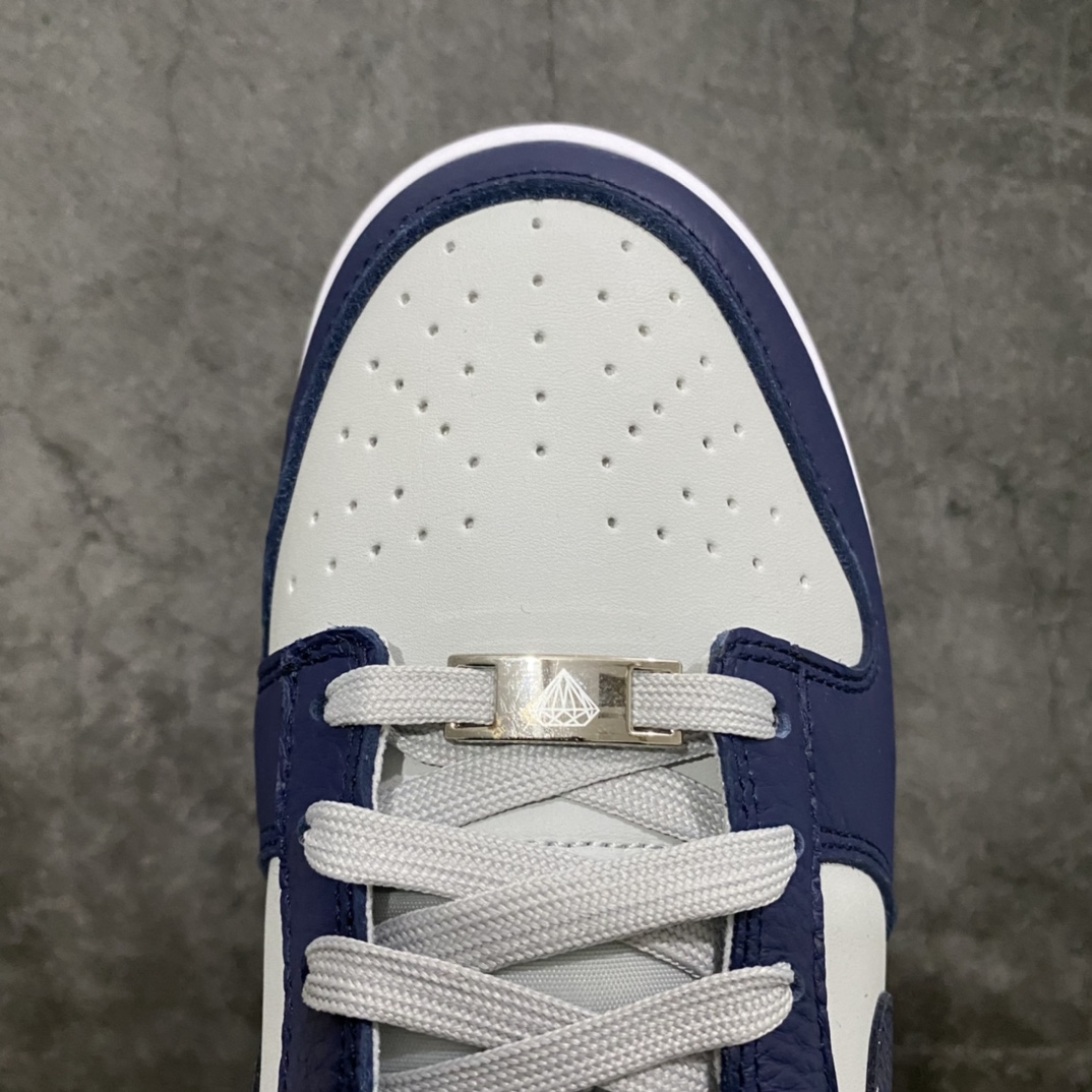 图片[6]-G版纯原NDunk Low EMB“Brooklyn Nets”篮网队 75周年 ，升级原厂皮料 全新购入新冲刀 正确配件原盒，原厂自组大底，无解鞋型 正确中底四线拉帮，原厂中底布 正确鞋带配件区别市面通货 正确全网唯一正确鞋型，一个鞋头秒杀市面所有货，自己看 货号：DD3363 001 尺码：35.5/47.5-选品中心