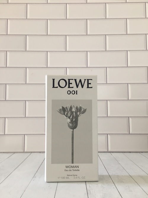 Loewe 001 Woman Eau de Toilette - 100ml Spray - Floral & Woody Fragrance 1 Loewe 001 Woman Eau de Toilette - 100ml Spray - Floral & Woody Fragrance