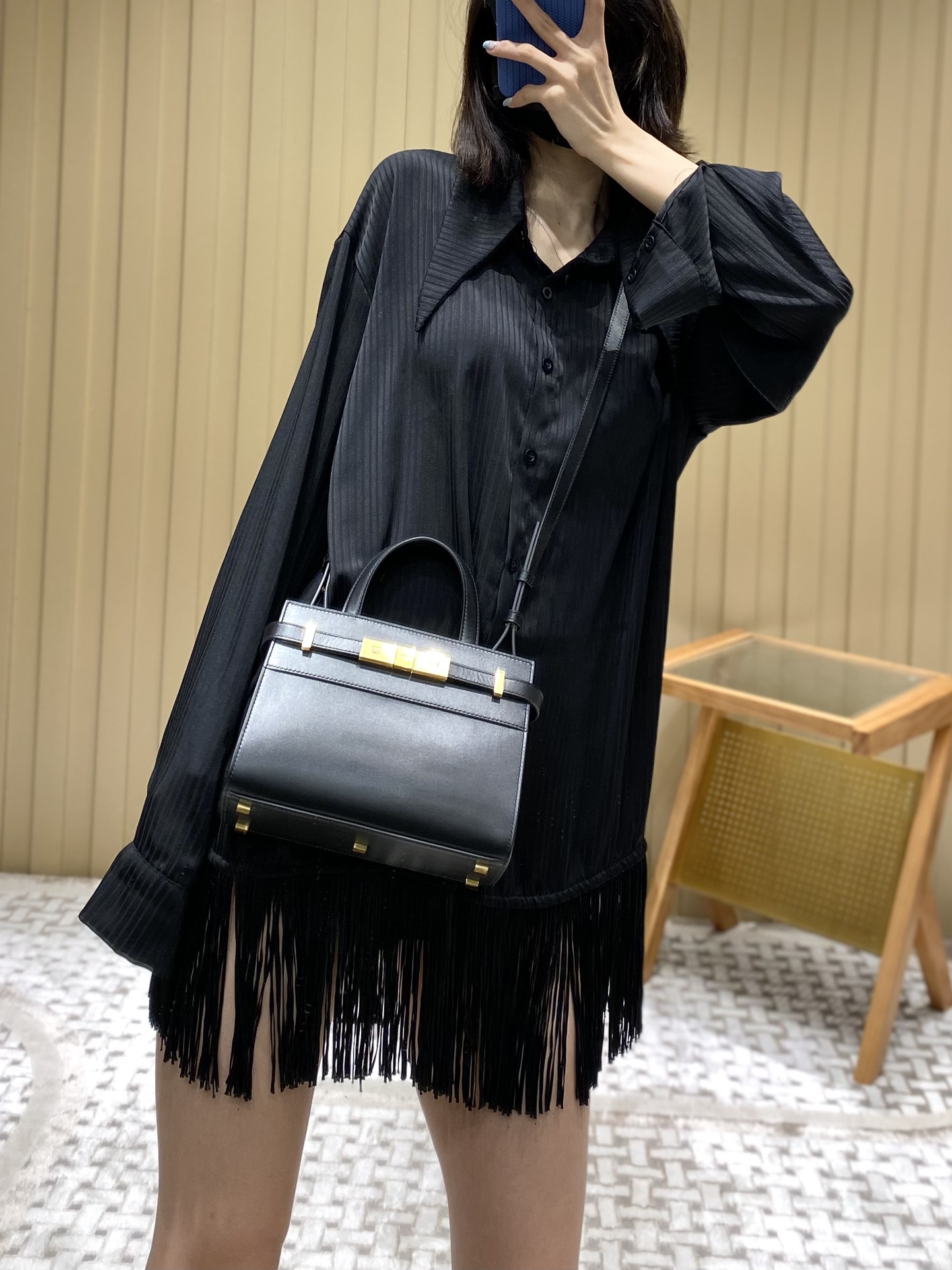 Ysl 𝑴𝑨𝑵𝑯𝑨𝑻𝑻𝑨𝑵 𝑵𝑨𝑵𝑶曼哈顿手提包 牙签纹黑色金扣593741