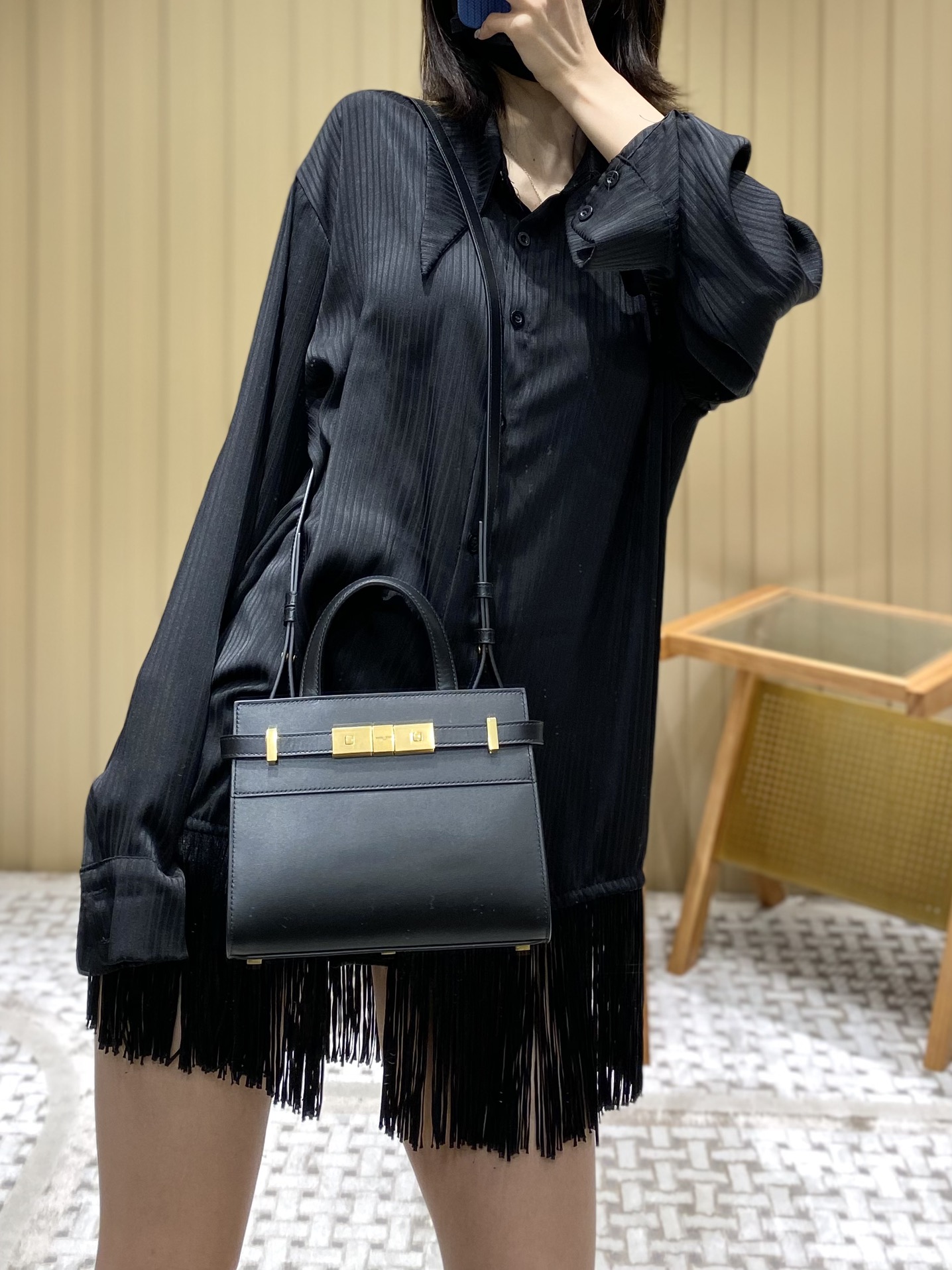 Ysl 𝑴𝑨𝑵𝑯𝑨𝑻𝑻𝑨𝑵 𝑵𝑨𝑵𝑶曼哈顿手提包 牙签纹黑色金扣593741