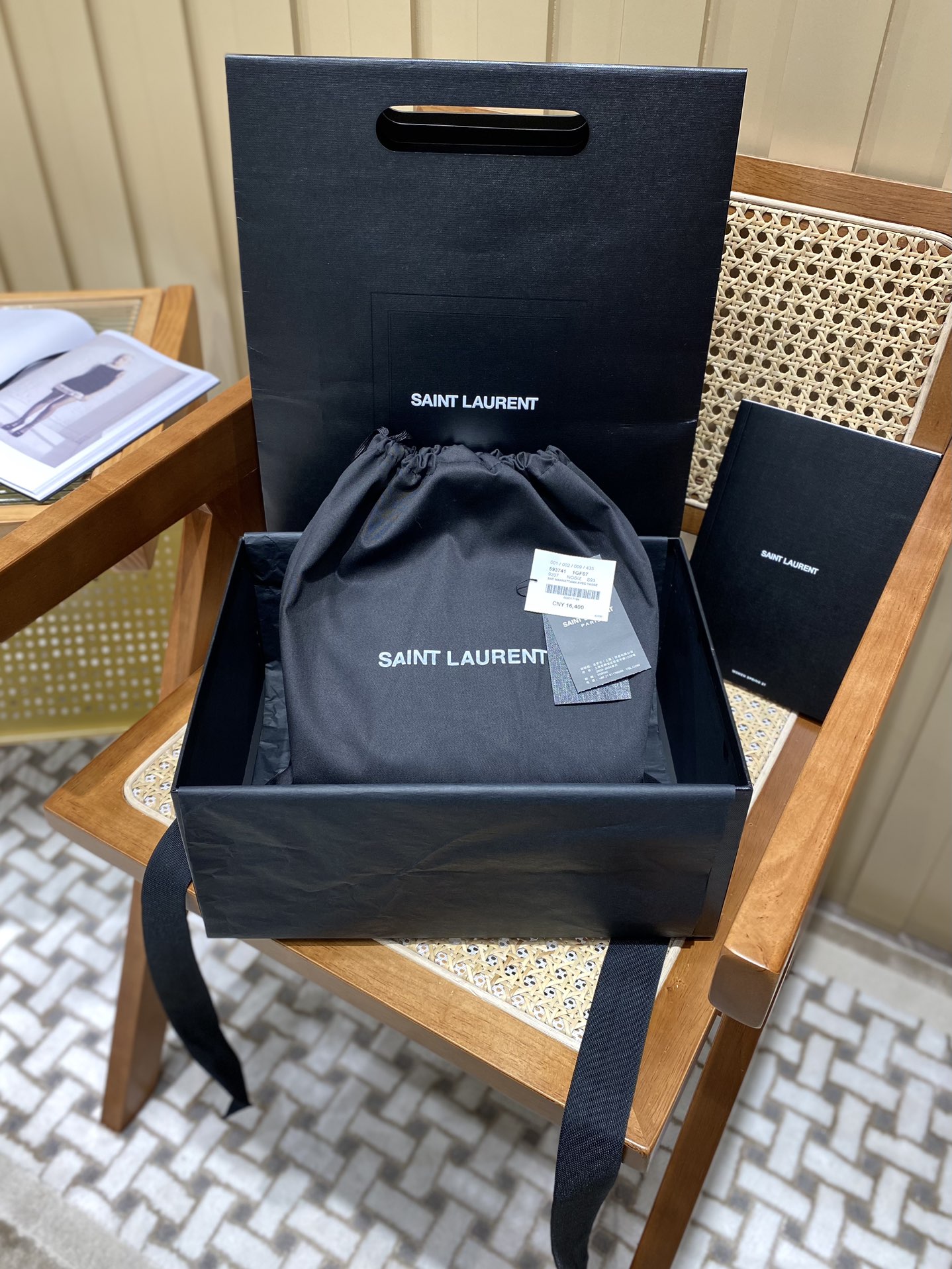 Ysl 𝑴𝑨𝑵𝑯𝑨𝑻𝑻𝑨𝑵 𝑵𝑨𝑵𝑶曼哈顿手提包 十字纹黑色金扣593741