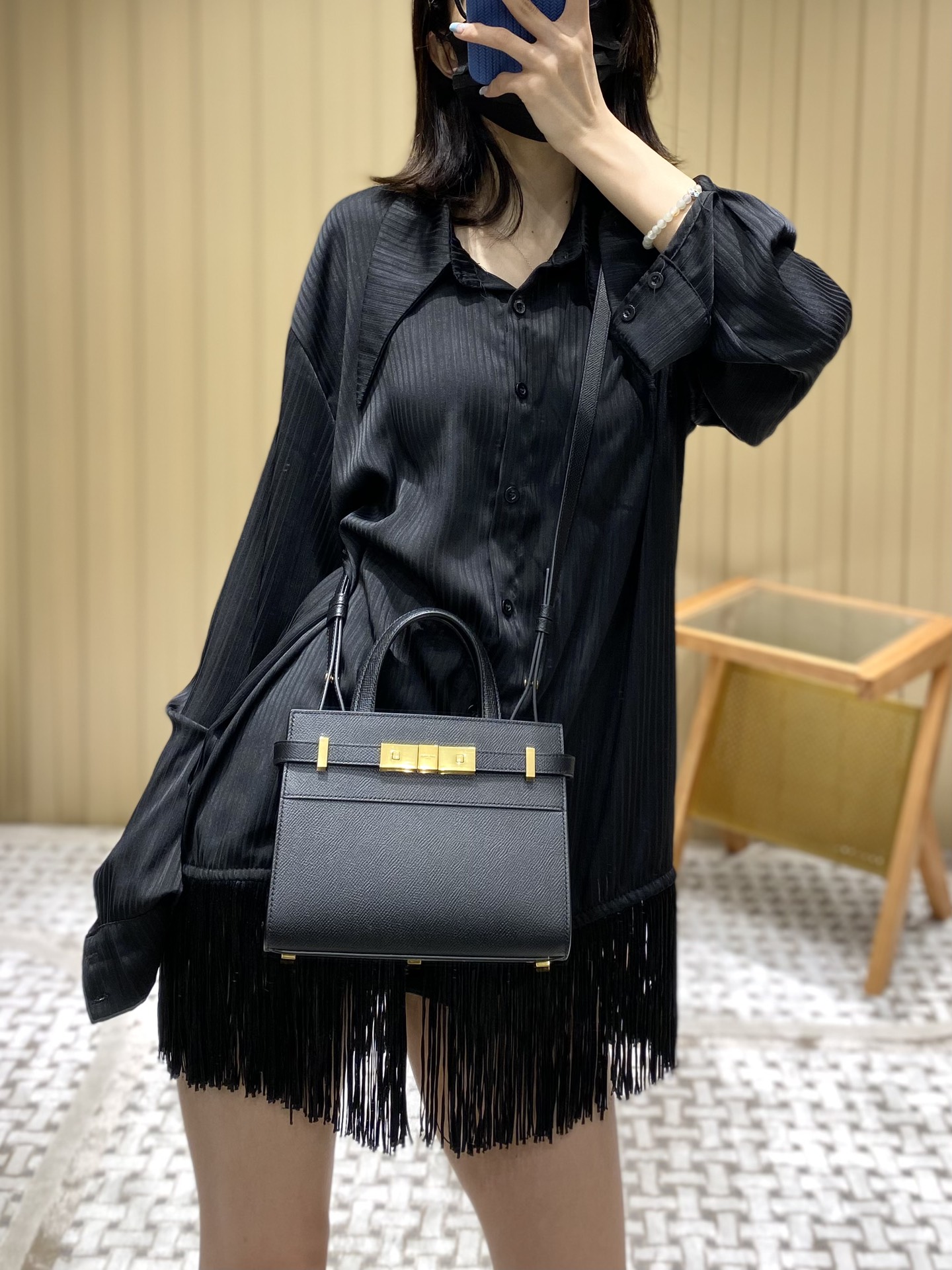 Ysl 𝑴𝑨𝑵𝑯𝑨𝑻𝑻𝑨𝑵 𝑵𝑨𝑵𝑶曼哈顿手提包 十字纹黑色金扣593741