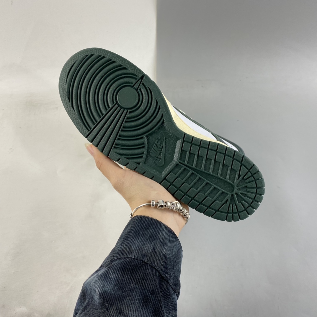 P300  Nk SB Dunk Low ”Vintage Green” 海军绿做旧 SB扣碎篮板时尚休闲板鞋 DQ8580-100