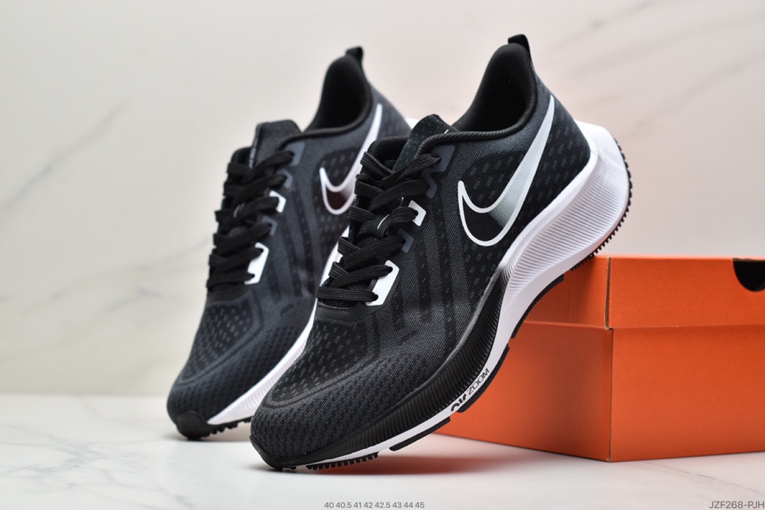 135 真标 Nike Zoom Winflo 38X透气缓疾震速跑鞋CJ0292