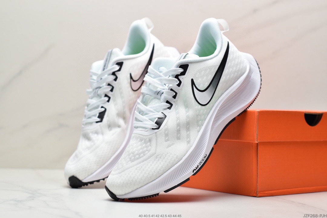 135 真标 Nike Zoom Winflo 38X透气缓疾震速跑鞋CJ0292