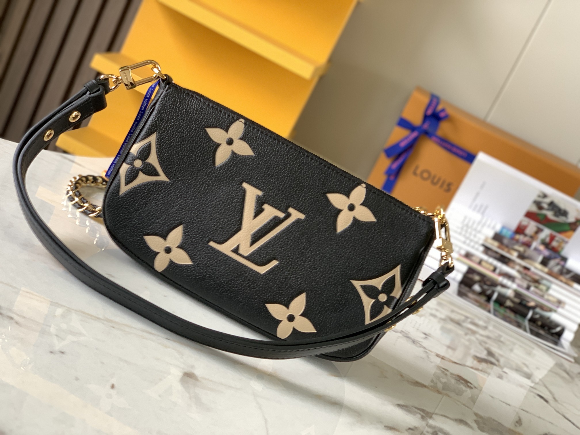 特级原厂皮全钢五金M45777黑色丝印压花本款MultiPochetteAccessoires斜挎包采用