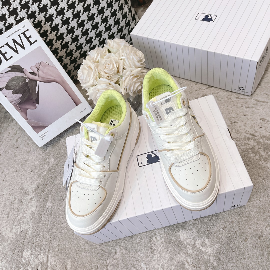 “Chunky Liner: NY School Shoes Series Introduces Stylish Jogging Shoe, Limited to 700 Pairs”