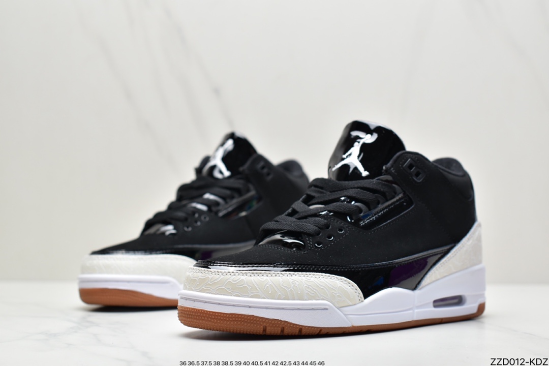 250 Air Jordan 3 GS Black/White 黑白鞋身整体以黑白搭配441140-022