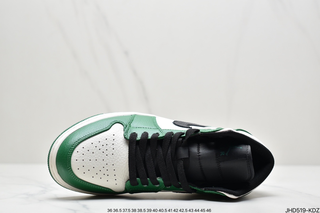 190 Air Jordan 1 Mid 原装配色Air Jordan 1 几乎成为潮人必备单品852542-105-莆田鞋,莆田鞋货源,高仿鞋,高仿鞋货源,安福档口,莆田高仿鞋,莆田鞋批发,高仿鞋批发,莆田高仿运动鞋,高仿运动鞋,莆田运动鞋 190 Air Jordan 1 Mid 原装配色Air Jordan 1 几乎成为潮人必备单品852542-105