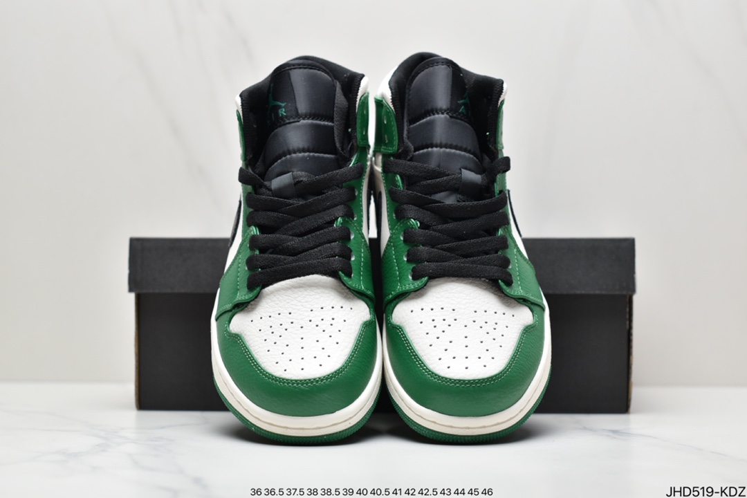 190 Air Jordan 1 Mid 原装配色Air Jordan 1 几乎成为潮人必备单品852542-105-莆田鞋,莆田鞋货源,高仿鞋,高仿鞋货源,安福档口,莆田高仿鞋,莆田鞋批发,高仿鞋批发,莆田高仿运动鞋,高仿运动鞋,莆田运动鞋 190 Air Jordan 1 Mid 原装配色Air Jordan 1 几乎成为潮人必备单品852542-105