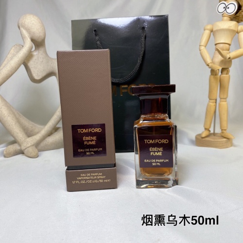 Tom Ford Ébène Fumé Eau de Parfum, 50ml. Woody and smoky scent. 1 Tom Ford Ébène Fumé Eau de Parfum, 50ml. Woody and smoky scent.