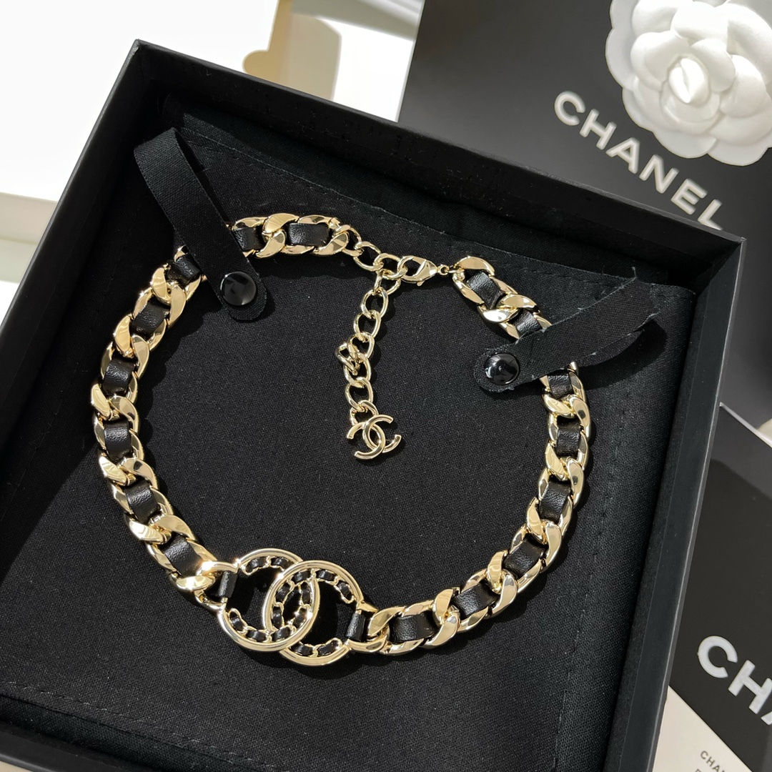 新款☑️CHANEL香奈儿双c黑皮绳颈链项链