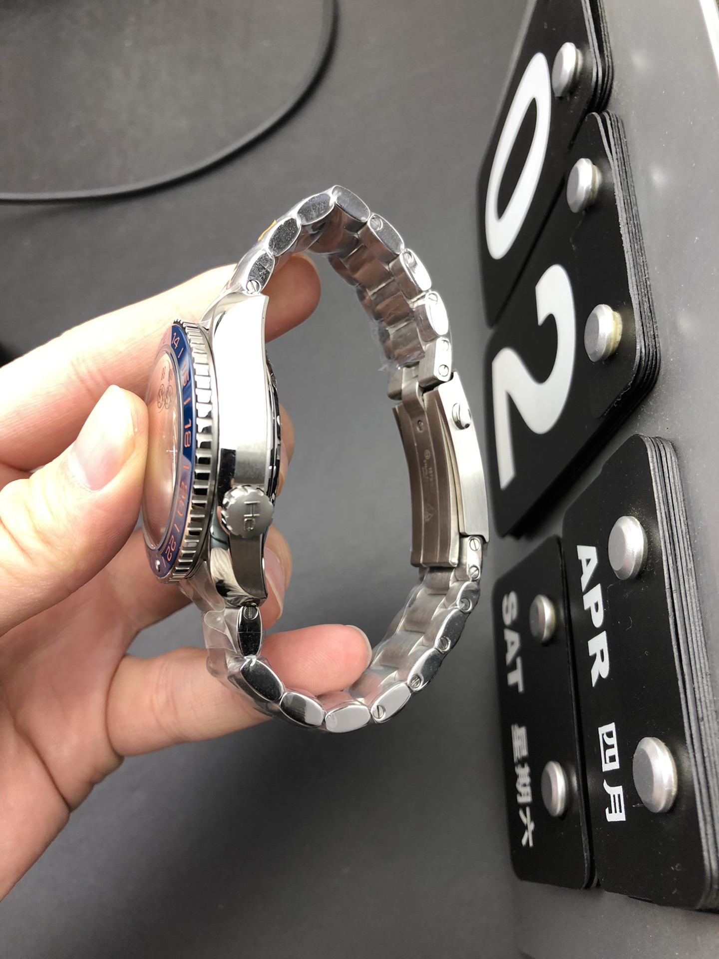 Omega 海马600 美好星球
