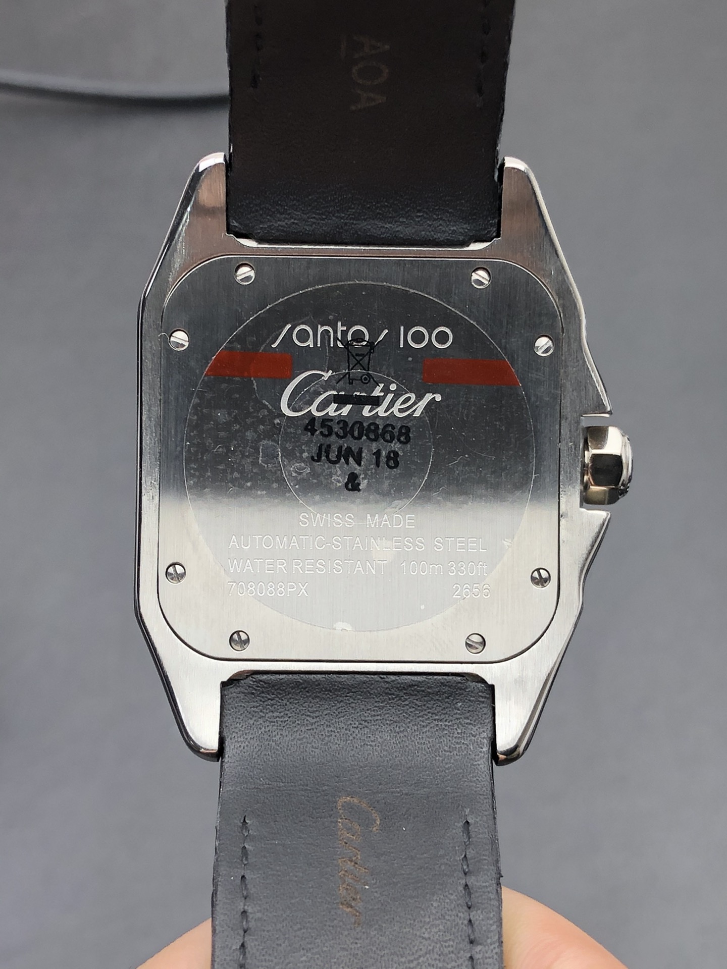 Cartier 山度士