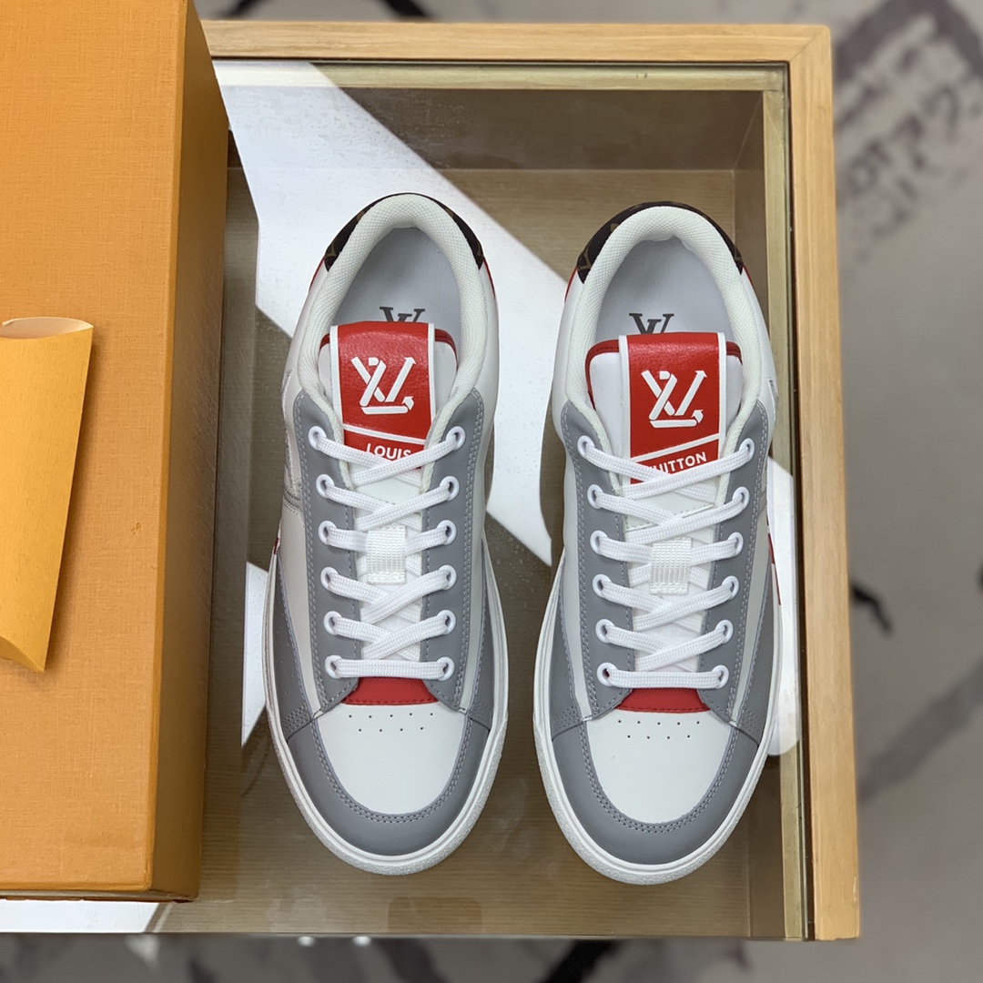 LV/路易威登 白色牛皮及标志性Monogram帆布情侣款低帮运动鞋