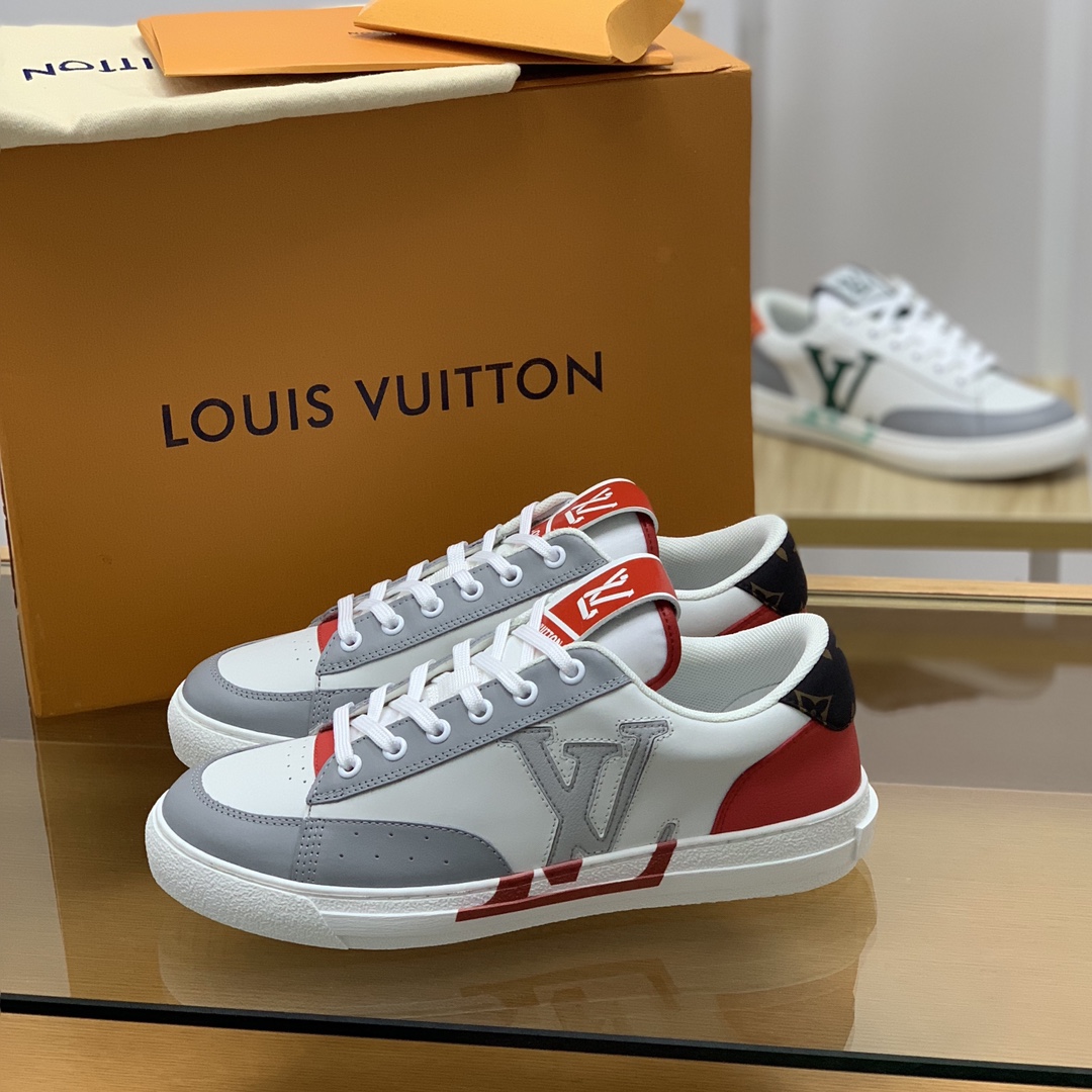 LV/路易威登 白色牛皮及标志性Monogram帆布情侣款低帮运动鞋