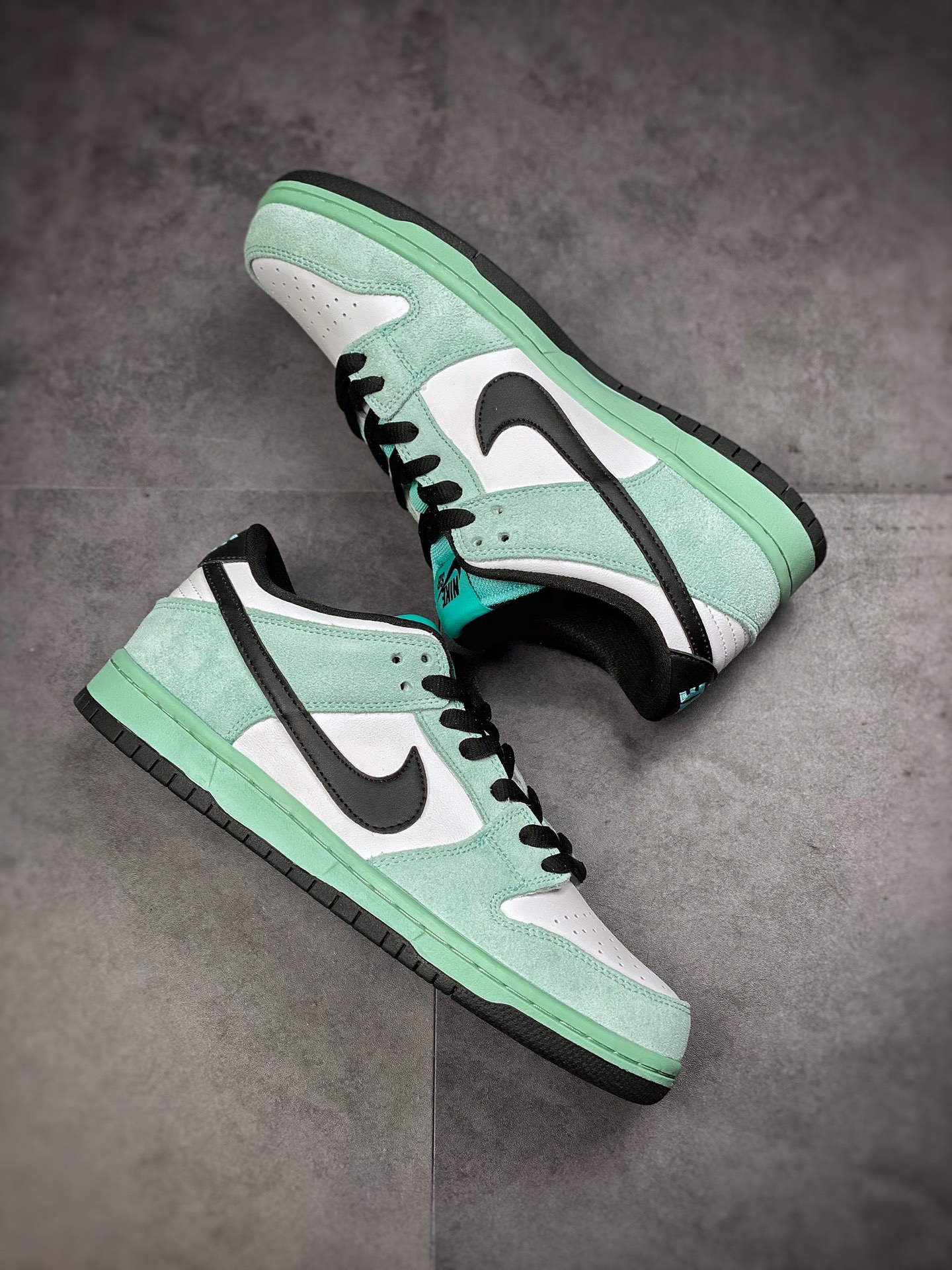 260 Nike SB Dunk Low 元年复刻冰蓝 819674-301