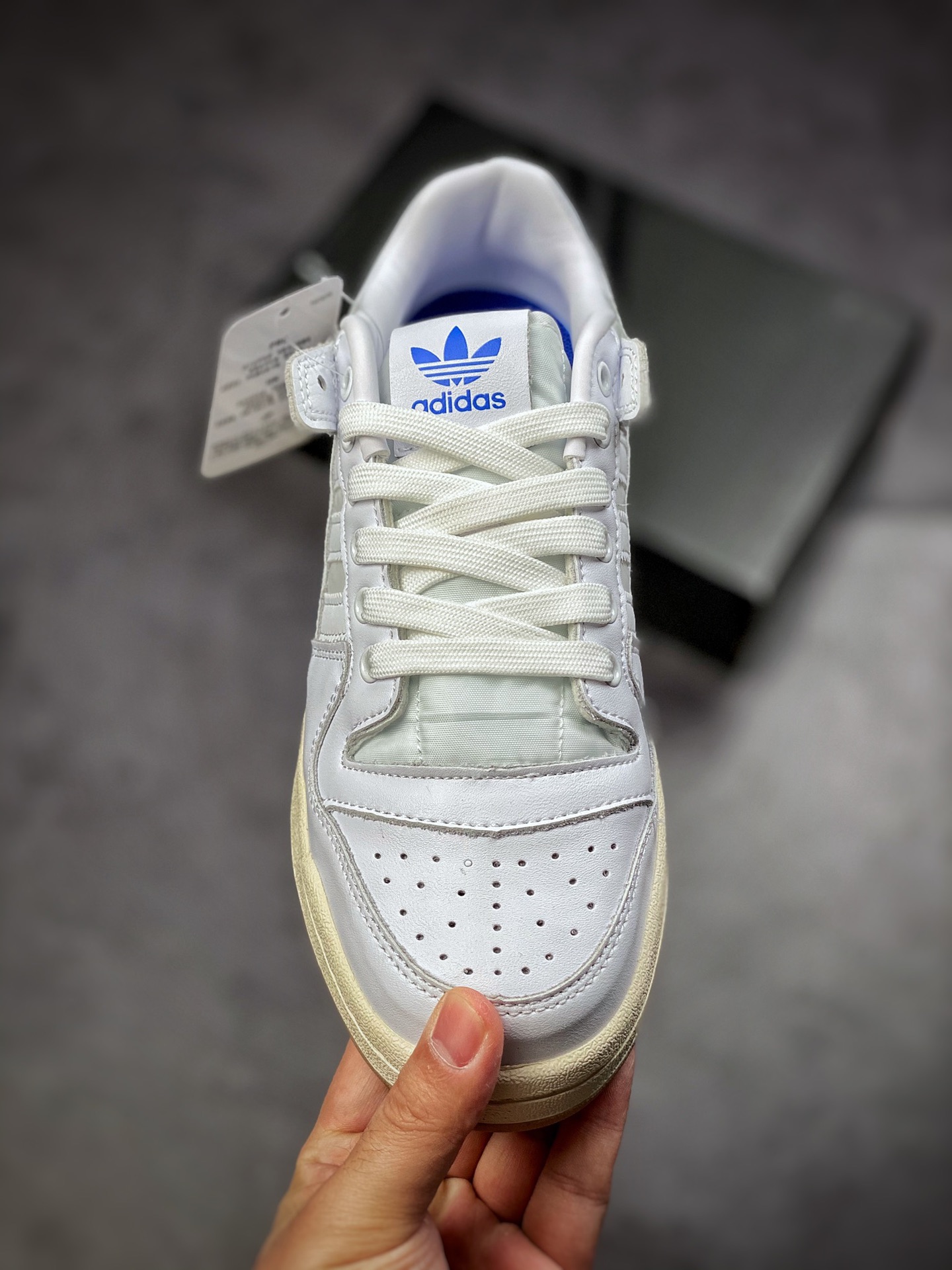 170  阿迪达斯 Adidas Forum 84 Low OG “Bright Blue” 白蓝低帮板鞋H04903