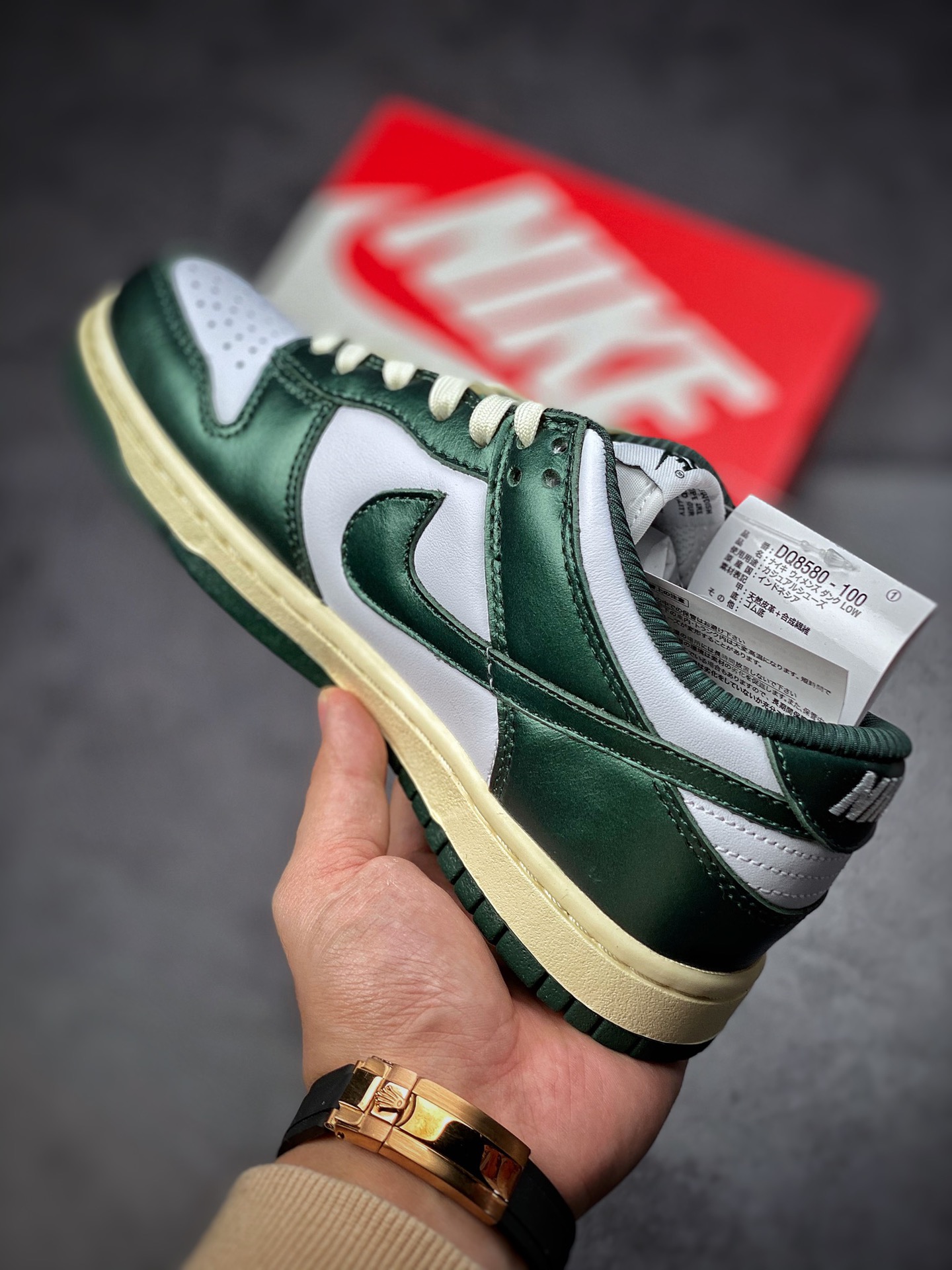 300  Nike Dunk Low “Vintage Green” 复古白绿 DQ8580-100
