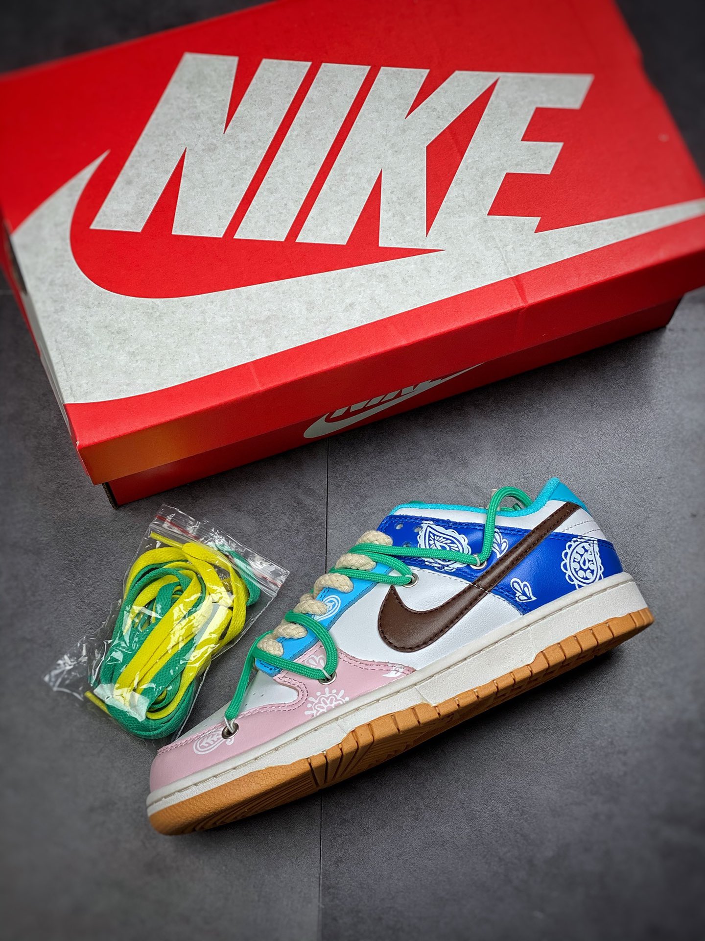 360  NIKE DUNK LOW  SE “Retro” 解构闪电 鸳鸯粉紫拼接腰果花 CZ2496-100